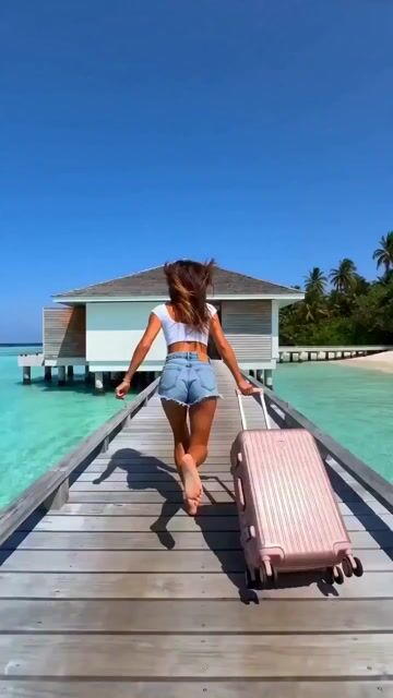 Ultimate Tropical Escape Video Prompt for Seedance 2.0